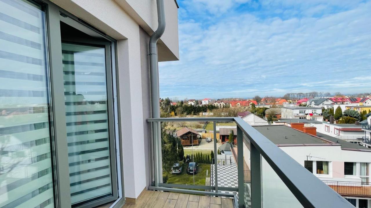 Apartamenty Na Wiejskiej 尤斯托尼莫斯基 外观 照片