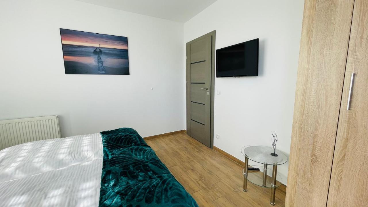 Apartamenty Na Wiejskiej 尤斯托尼莫斯基 外观 照片