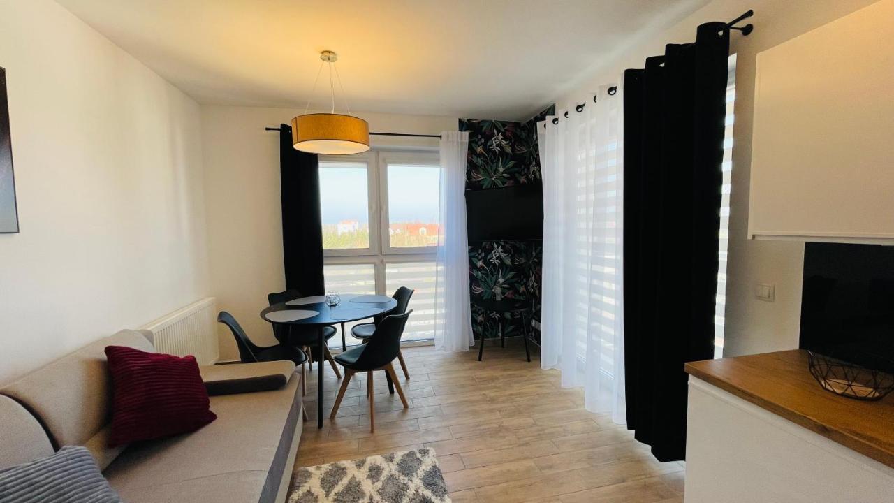 Apartamenty Na Wiejskiej 尤斯托尼莫斯基 外观 照片
