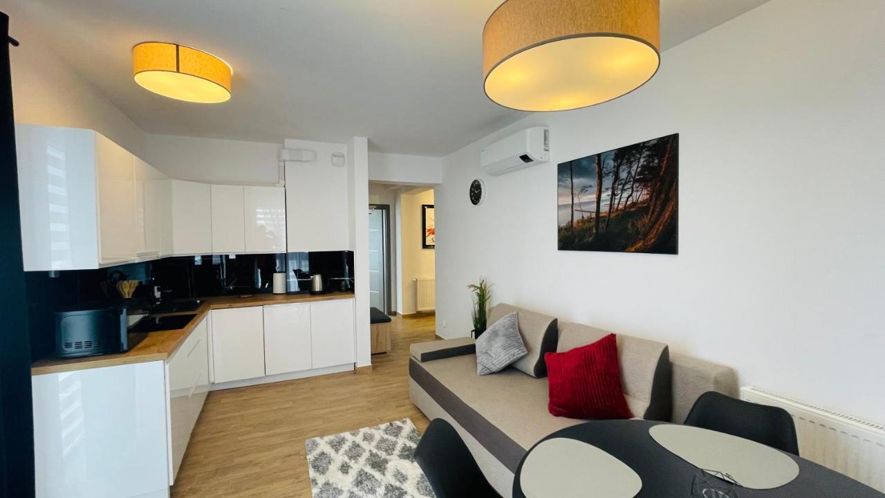 Apartamenty Na Wiejskiej 尤斯托尼莫斯基 外观 照片
